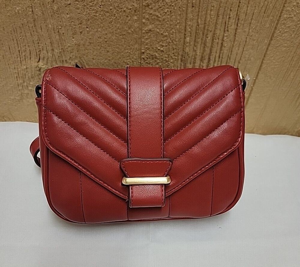 Time & Tru Small Quilted Satchel Flap Closure Handbag Shoulder Purse Red